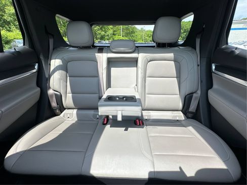 Used 2025 GMC Terrain Elevation w/ Elevation Premium Package AWD/4WD image 15