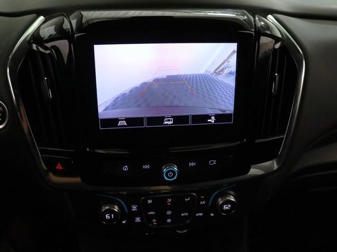 Used 2023 Chevrolet Traverse LT AWD/4WD image 21