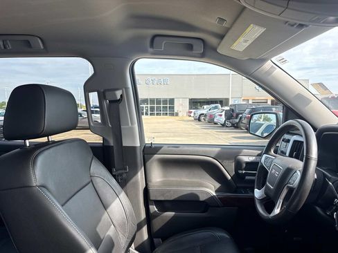 Used 2018 GMC Sierra 1500 SLT AWD/4WD image 16