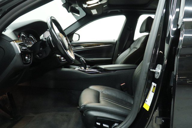 Used 2019 BMW 540i RWD image 7