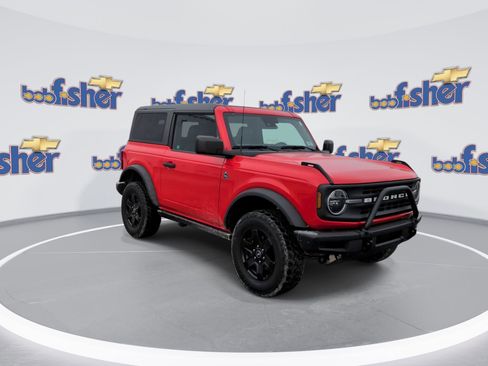 Used 2022 Ford Bronco Black Diamond image 2