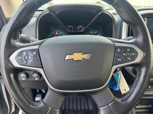 Used 2022 Chevrolet Colorado LT w/ Fleet Safety Package AWD/4WD image 15