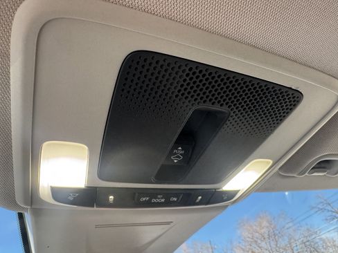 Used 2024 Honda Civic EX-L image 29