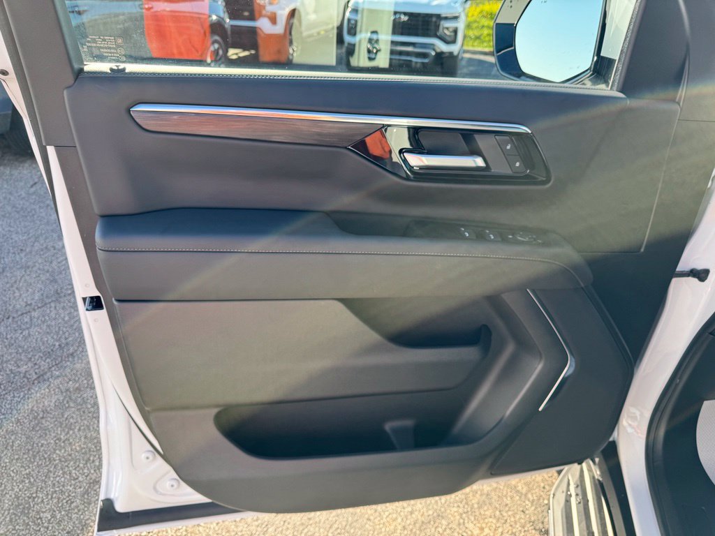 New 2026 Chevrolet Tahoe LS AWD/4WD image 9