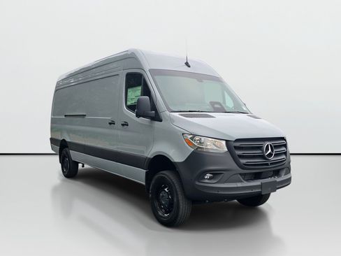 New 2026 Mercedes-Benz Sprinter 2500 image 8