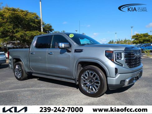 Used 2024 GMC Sierra 1500 Denali Ultimate image 2