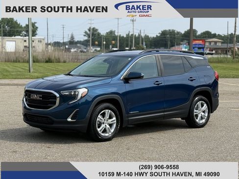 Used 2021 GMC Terrain SLE w/ Driver Convenience Package image 1