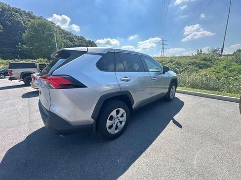 Used 2024 Toyota RAV4 LE FWD image 22