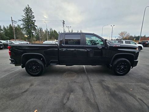 Used 2022 Chevrolet Silverado 3500 LT w/ All Star Edition image 4