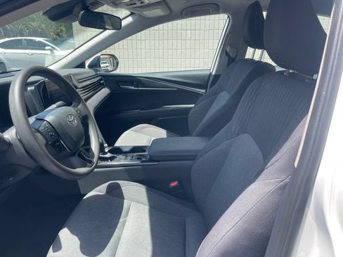 Used 2025 Toyota Camry LE FWD image 11