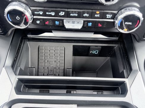 Used 2025 Ford F450 Platinum w/ FX4 Off-Road Package image 72