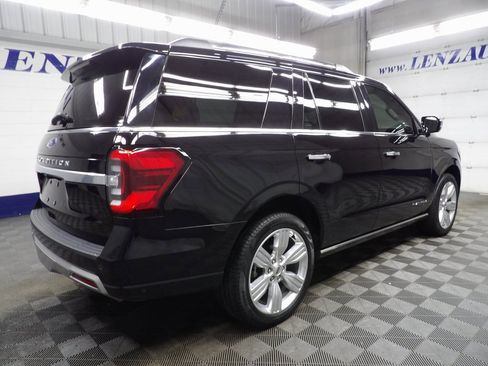 Used 2024 Ford Expedition Platinum image 4
