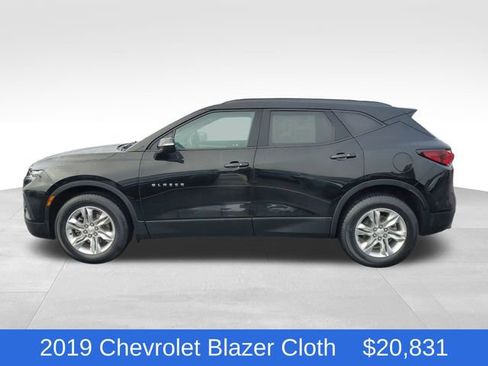Used 2019 Chevrolet Blazer LT image 2