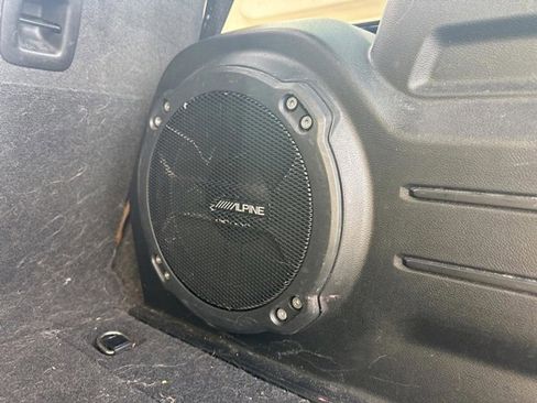 Certified 2022 Jeep Wrangler Unlimited Sahara w/ Cold Weather Group image 15