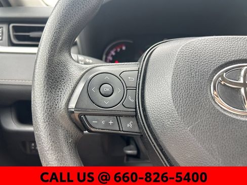 Used 2024 Toyota RAV4 XLE AWD/4WD image 16
