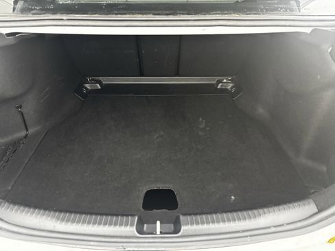 Used 2023 Mercedes-Benz C 300 Sedan image 3