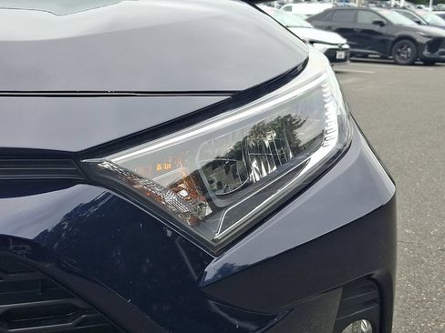 Used 2020 Toyota RAV4 XLE w/ Convenience Package AWD/4WD image 9