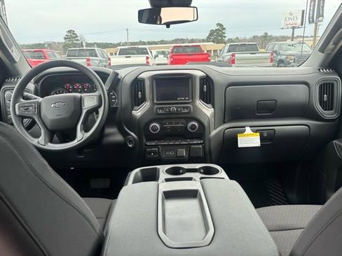 New 2026 Chevrolet Silverado 1500 Custom Trail Boss AWD/4WD image 14