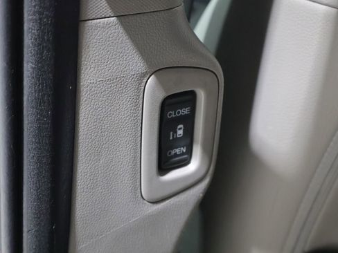 Used 2013 Honda Odyssey EX-L image 19
