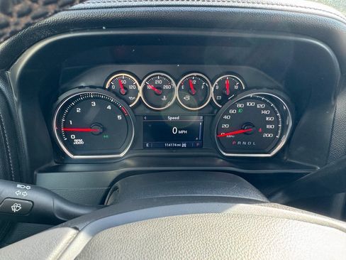 Used 2020 Chevrolet Silverado 2500 LTZ w/ LTZ Convenience Package image 18