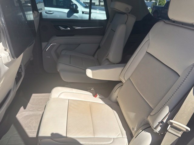 Used 2023 GMC Yukon Denali w/ Denali Reserve Package AWD/4WD image 33