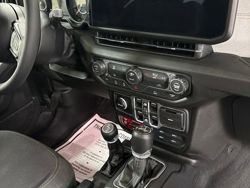 Used 2026 Jeep Wrangler Unlimited Sport AWD/4WD image 26