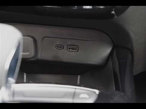 New 2026 Chevrolet Trax LT w/ LT Convenience Package FWD image 11