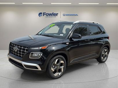 Used 2022 Hyundai Venue SEL