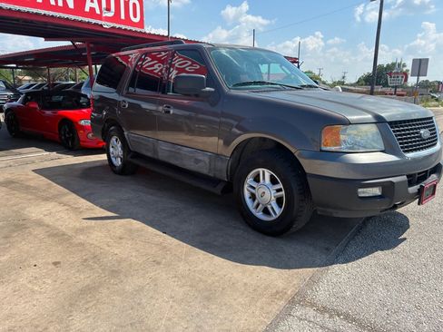 Used 2005 Ford Expedition XLT AWD/4WD image 12