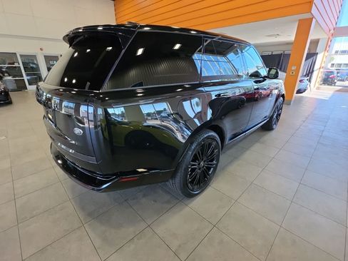 Used 2023 Land Rover Range Rover SE AWD/4WD image 8