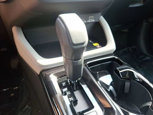 New 2026 Subaru Forester Touring AWD/4WD image 17