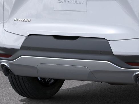 New 2026 Chevrolet Blazer LT w/ Convenience Package FWD image 14