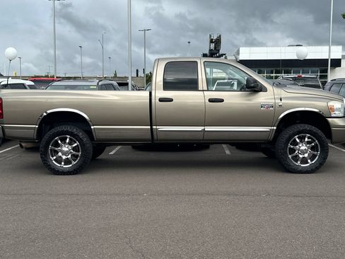 Used 2007 Dodge Ram 2500 Truck Laramie AWD/4WD image 3