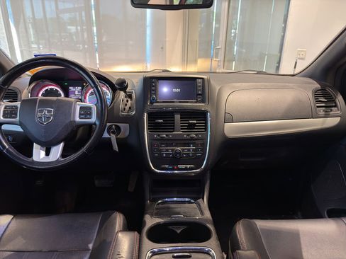 Used 2020 Dodge Grand Caravan GT image 14