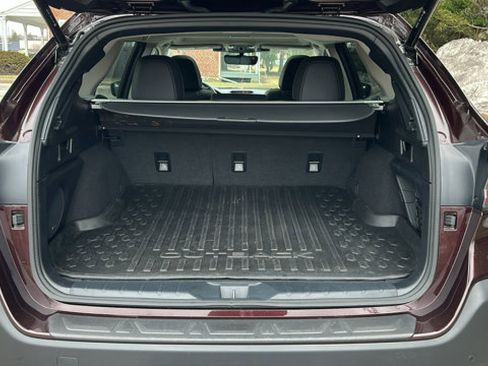 Used 2025 Subaru Outback Limited XT image 7