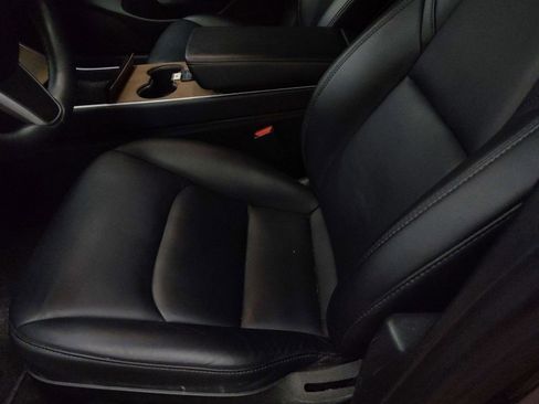 Used 2018 Tesla Model 3 Long Range image 16