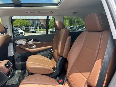 New 2026 Mercedes-Benz GLS 450 4MATIC image 23