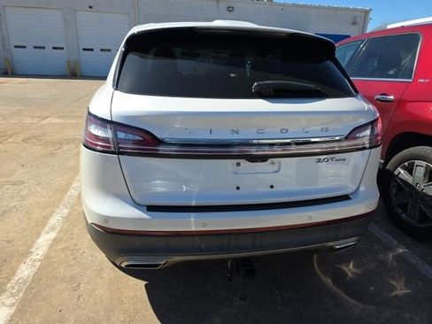 Used 2019 Lincoln Nautilus Select image 6