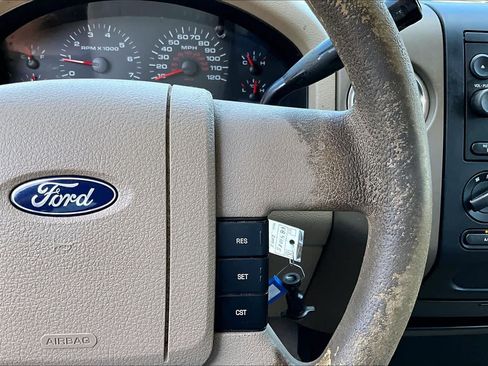 Used 2005 Ford F150 XLT RWD image 24