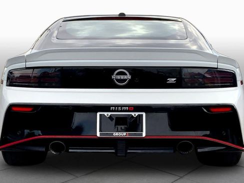 Used 2024 Nissan Z NISMO w/ Floor Mat Package image 5