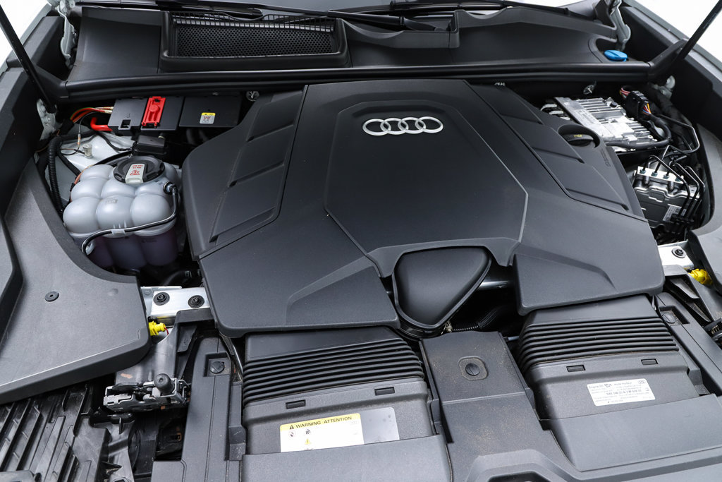 Used 2026 Audi Q8 Premium Plus AWD/4WD image 32