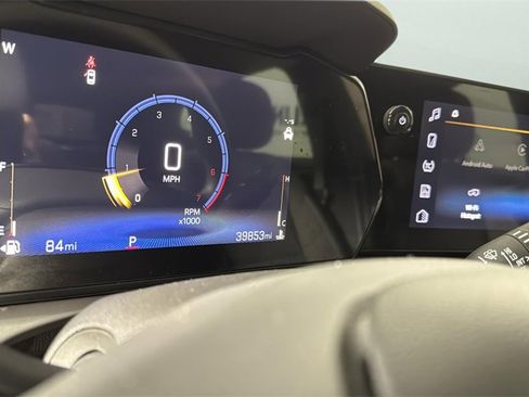 Used 2025 Chevrolet Trax LT image 19