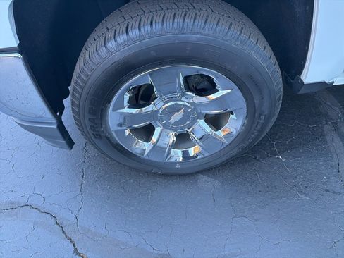 Certified 2018 Chevrolet Silverado 1500 LTZ w/ Sport Package image 17