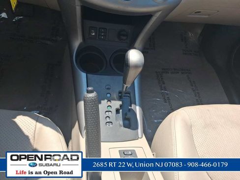 Used 2008 Toyota RAV4 Limited AWD/4WD image 24