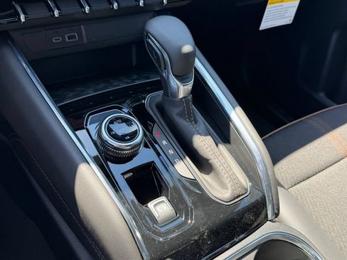New 2026 GMC Canyon AT4 AWD/4WD image 40