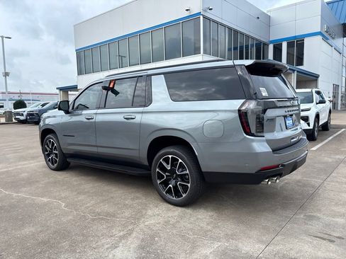 New 2026 Chevrolet Suburban RST w/ Comfort Package RWD image 17