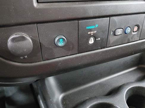 Used 2024 GMC Savana 2500 w/ Driver Convenience Package image 26