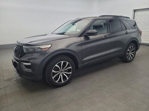 Used 2020 Ford Explorer ST w/ Premium Technology Package AWD/4WD image 2