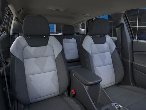 New 2025 Chevrolet Trax LS w/ LS Convenience Package FWD image 16