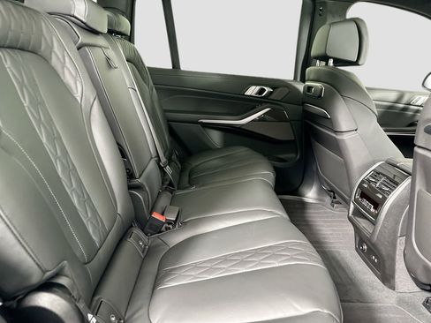 New 2026 BMW X7 M60i image 29